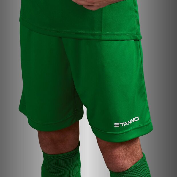 Stanno Field short groen
