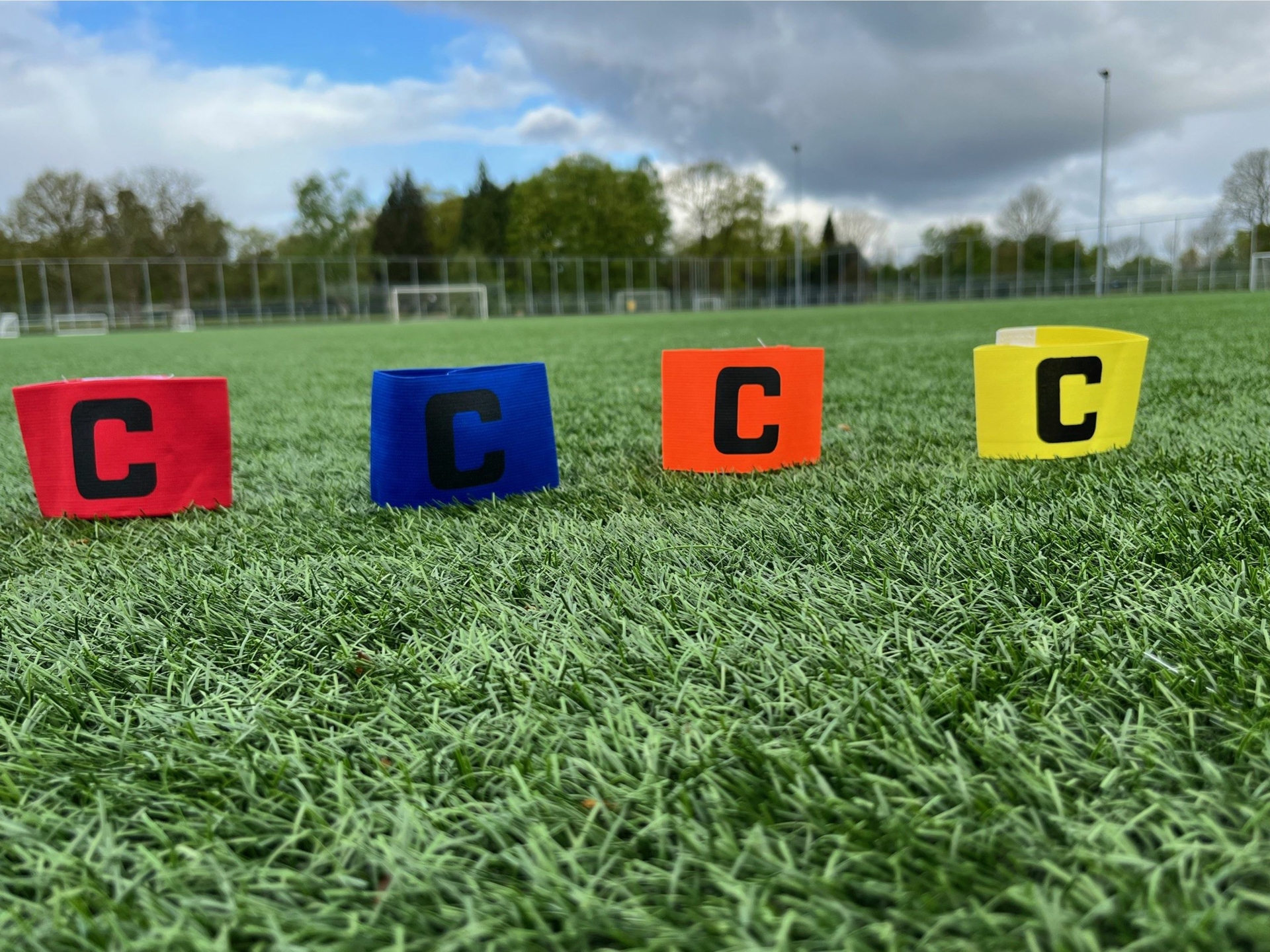Aanvoerdersband 'C' - elastisch verstelbaar | geel, foto 2 van 2